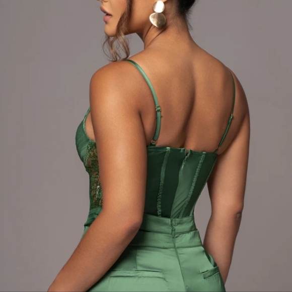 🚫SOLD🚫 JLux Label bodysuit - Picture 2 of 10